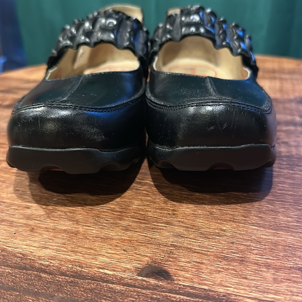 John Fluevig black Mary Jane’s - Picture 7 of 7
